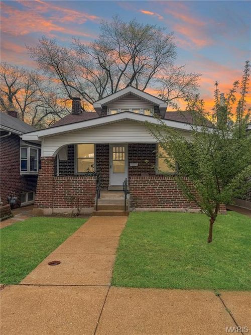 2225 Richert Pl, Saint Louis, MO, 63143-2521 | Card Image