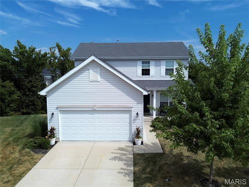 526 Golden Leaf Ct, Lake St Louis, MO, 63367-6537 | Card Image