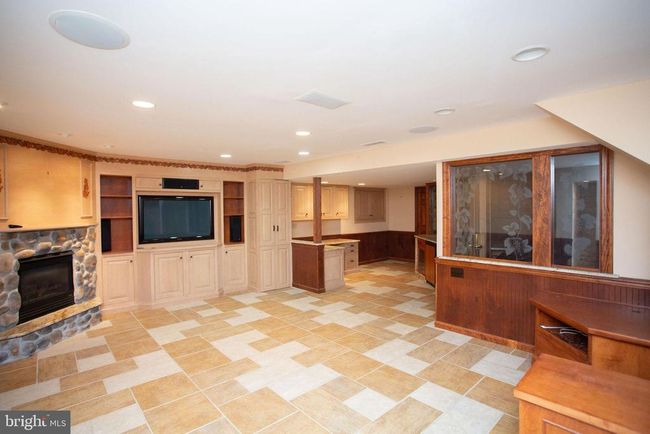 5 Hidden Hollow Dr, House other with 4 bedrooms, 6 bathrooms and null parking in Hamilton NJ | Image 37