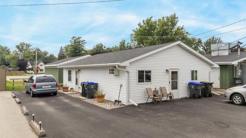 N5687 Broad Street, SHIOCTON, WI, 54170 | Card Image