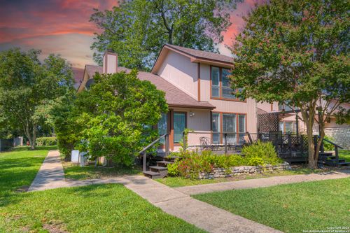 apt-8-2745 Bandera Hwy, Kerrville, TX, 78028-9613 | Card Image