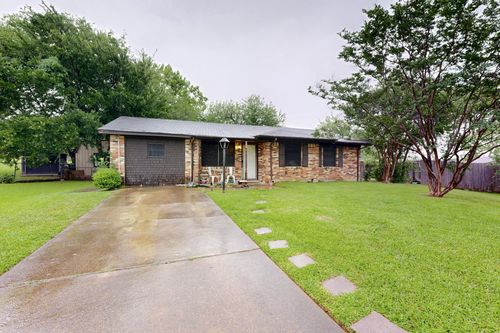 2422 Sue Cir, Mesquite, TX, 75149-1222 | Card Image