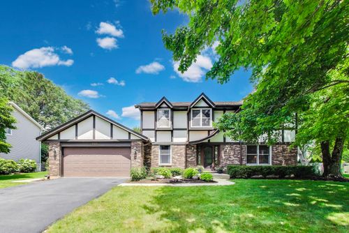 829 Shiloh Cir, Naperville, IL, 60540-7111 | Card Image