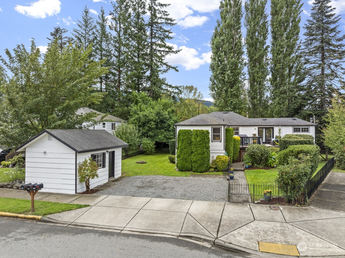 Falls Ave, Snoqualmie, WA 98065