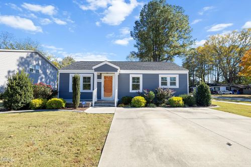 209 S Walnut St, Princeton, NC, 27569-7234 | Card Image