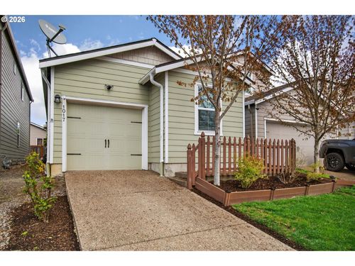 1017 S View Dr, Molalla, OR, 97038-9051 | Card Image