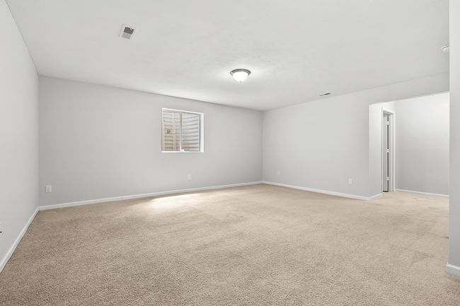Recreation Room 3 | Image 35