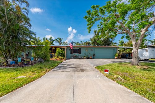 611 Bonita Ct, PUNTA GORDA, FL, 33950-7017 | Card Image