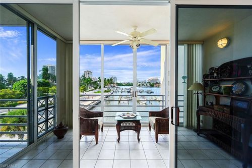 3-213-4560 Gulf Shore Blvd, NAPLES, FL, 34103-2220 | Card Image