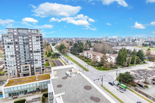 1701 - 9188 Hemlock Drive, Condo with 3 bedrooms, 2 bathrooms and 2 parking in Richmond BC | Image 36