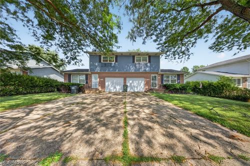 136-134-136 Brookfield St, Louisville, OH, 44641-2510 | Card Image