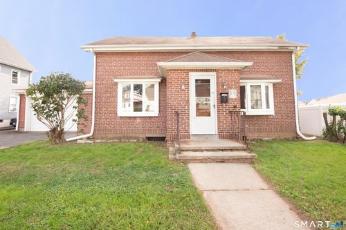 65 Arlington Street, Bridgeport, CT, 06606 | Card Image