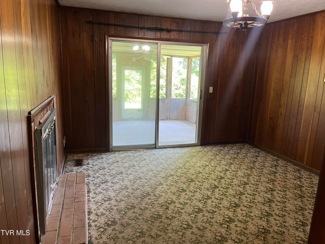 211 Overview Loop, House other with 3 bedrooms, 3 bathrooms and null parking in Jonesville VA | Image 16