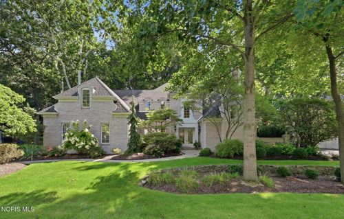 4536 Dovewood Ln, Sylvania, OH, 43560-4315 | Card Image