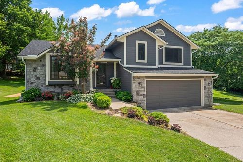 4208 Nw Jonathan Ct, Blue Springs, MO, 64015-6968 | Card Image