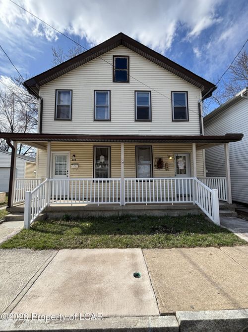 272 Mayock St, Wilkes Barre, PA, 18705-3317 | Card Image