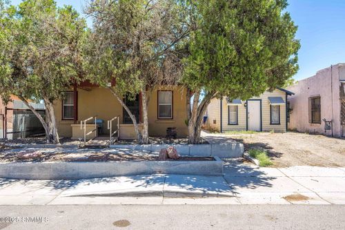 3305 Oak St, Las Cruces, NM, 88005-7725 | Card Image