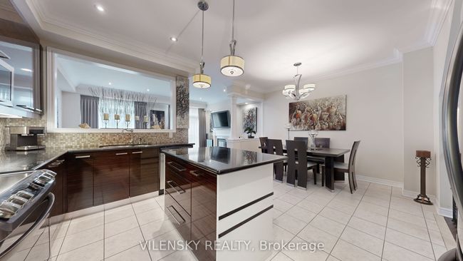 66 Littleriver Crt, House attached with 5 bedrooms, 4 bathrooms and 3 parking in Vaughan ON | Image 5