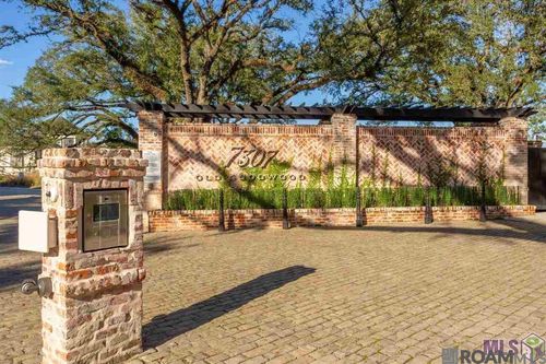 716 Adelia Ln, Baton Rouge, LA, 70806-8705 | Card Image