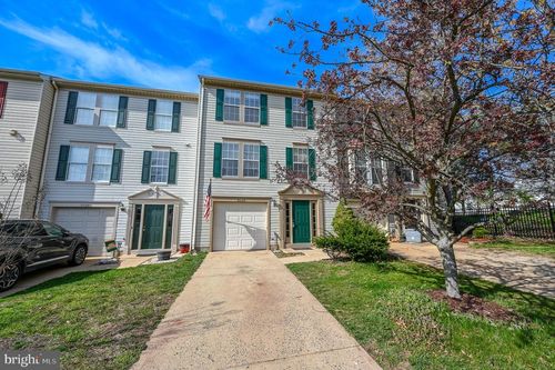 9158 Pristine Ct, MANASSAS, VA, 20110-5951 | Card Image