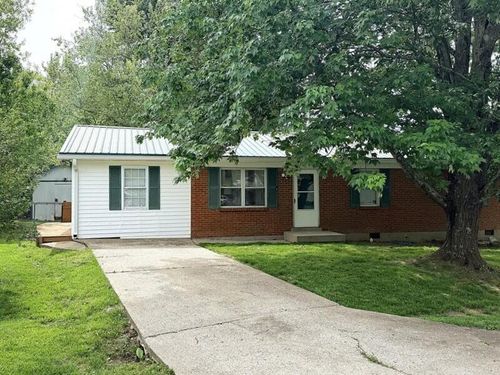 4 Pebble Ct, Frankfort, KY, 40601-9796 | Card Image