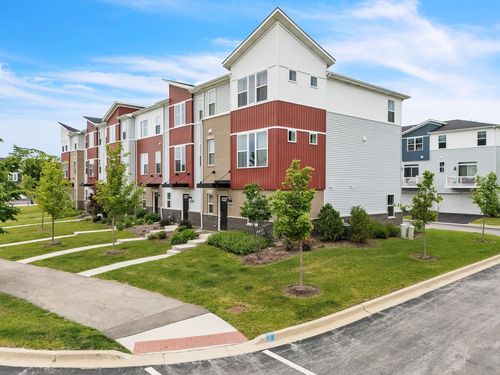 4138 Irving Rd, Aurora, IL, 60504-8164 | Card Image