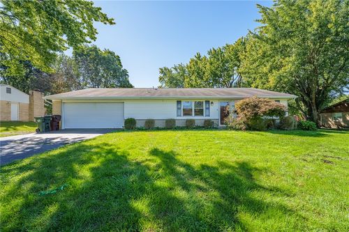 3078 Vineland Trl, Beavercreek, OH, 45430-1805 | Card Image