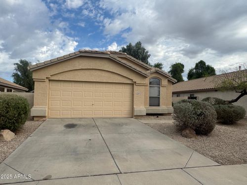 15972 W Latham St, Goodyear, AZ, 85338-2745 | Card Image