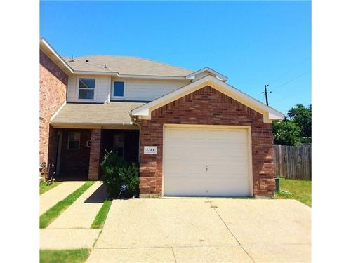 2301 Kingsway Dr, Arlington, TX, 76012-3628 | Card Image