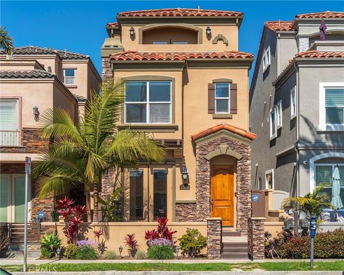 317 2nd St, Huntington Beach, CA, 92648 | Card Image