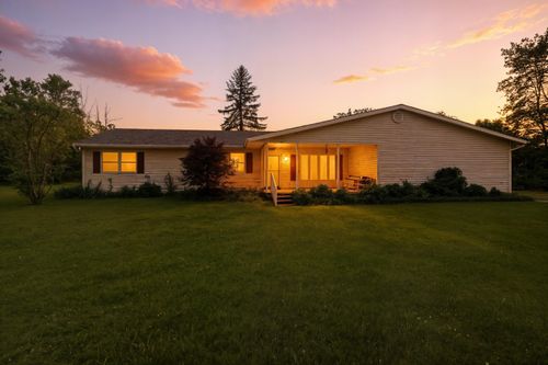 7673 Opossum Run Rd, London, OH, 43140-9357 | Card Image