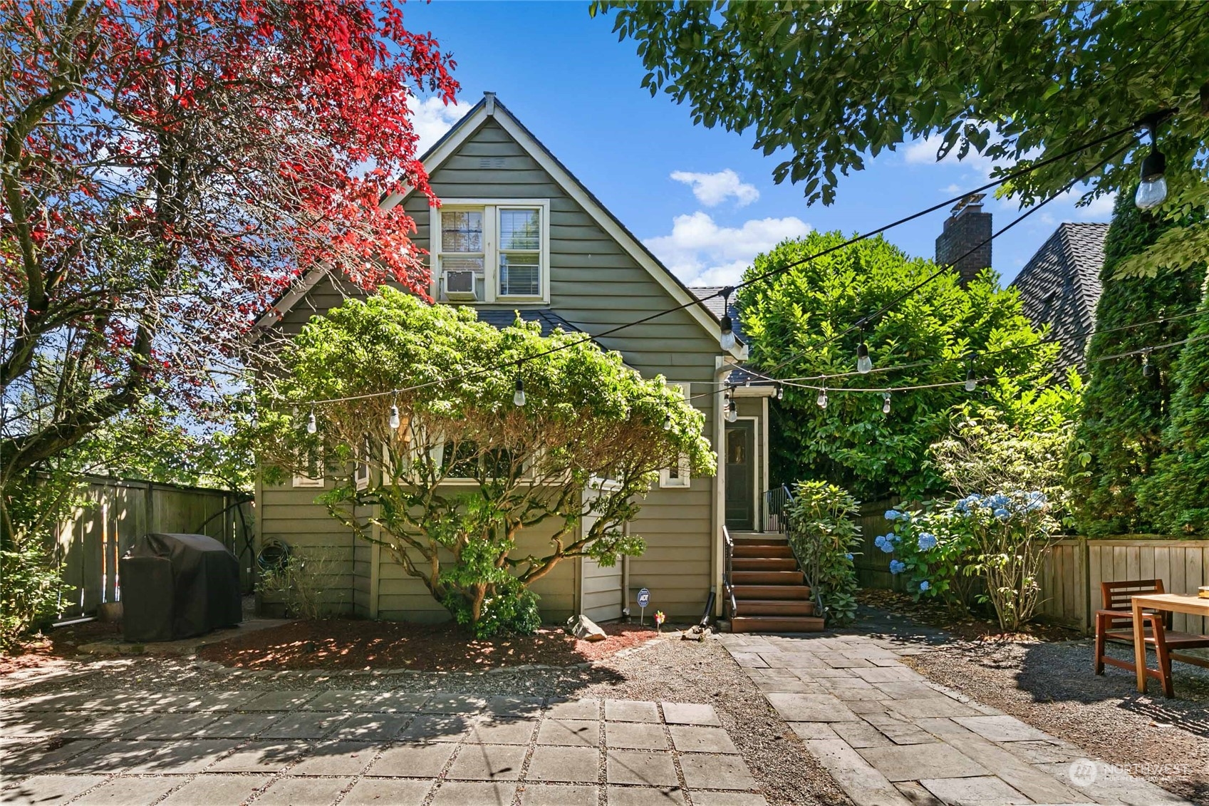 35th Ave, Seattle, WA 98126