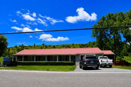 5002 B F Buchanan Hwy, Tazewell, VA, 24651-9158 | Card Image