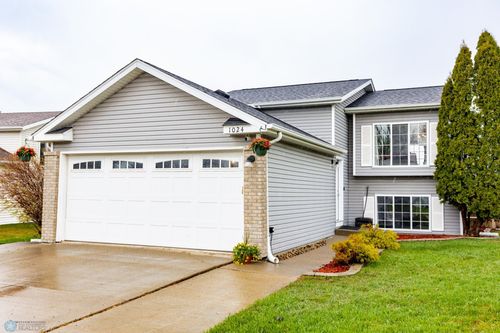 1024 14th Ave W, West Fargo, ND, 58078-3223 | Card Image