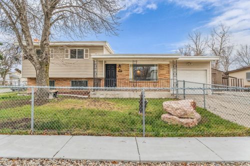 3052 S Cortney Dr, West Valley City, UT, 84120-1643 | Card Image