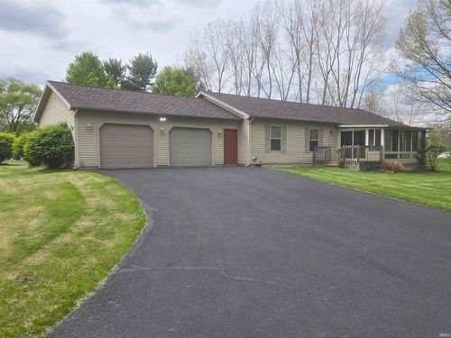 3110 W Wildlife Way, Albion, IN, 46701-9318 | Card Image