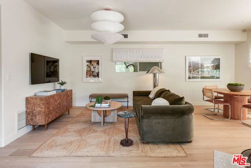 8754 Dorrington Ave, West Hollywood, CA, 90048-1724 | Card Image