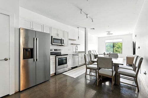 apt-212-1900 12th Ave S, Nashville, TN, 37203-5483 | Card Image