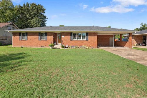 120 Ne Brewer Dr, Walnut Ridge, AR, 72476-3408 | Card Image