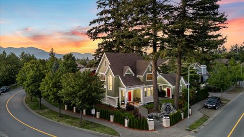 5948 Matsqui St, Chilliwack, BC, V2R0G6 | Card Image