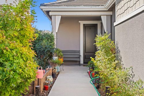 8196 Stargrazer Way, Elk Grove, CA, 95757 | Card Image
