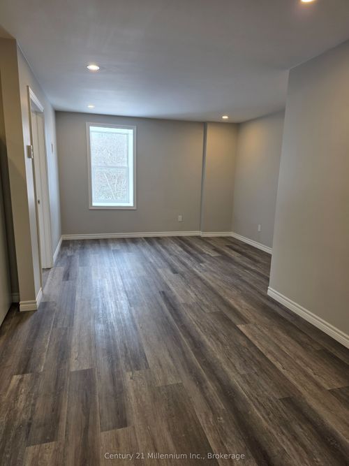 2-617 Campbell St, Lucknow, ON, N0G2H0 | Card Image