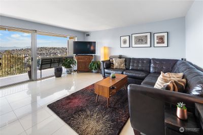 503 - 505 Belmont Avenue E, Condo with 1 bedrooms, 1 bathrooms and 1 parking in Seattle WA | Image 2