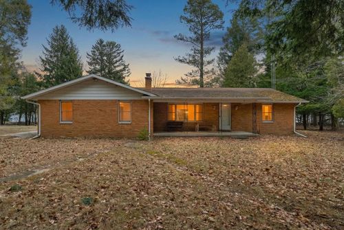 3455 Lakeshore Rd, Lexington, MI, 48450-9578 | Card Image