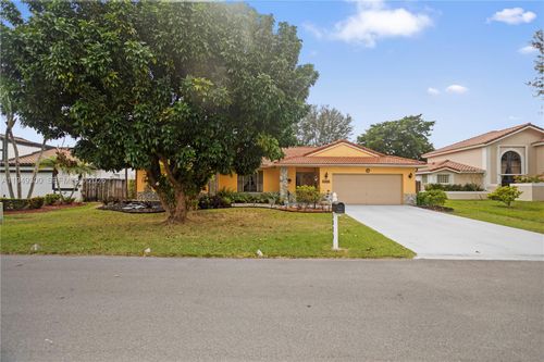15824 Cotswold Ct, Davie, FL, 33331-3464 | Card Image