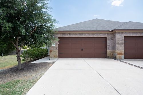 a-153 Joanne Loop, Buda, TX, 78610-3893 | Card Image