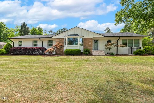 100 W Lakeside Dr, Fuquay Varina, NC, 27526-2326 | Card Image