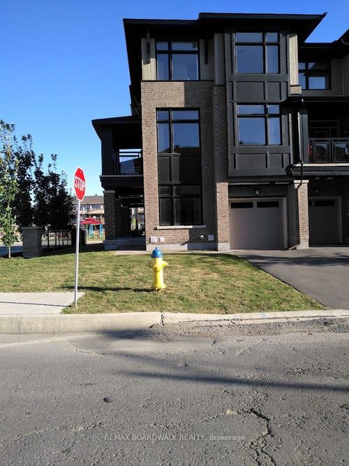 135 Wild Senna Way, Nepean, ON, K2J5Z7 | Card Image