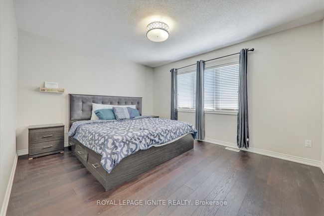 102 Garrardview St, House other with 4 bedrooms, 4 bathrooms and 2 parking in Ajax ON | Image 17