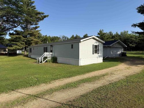 W6530 Huntington Place, Wescott, WI, 54166 | Card Image